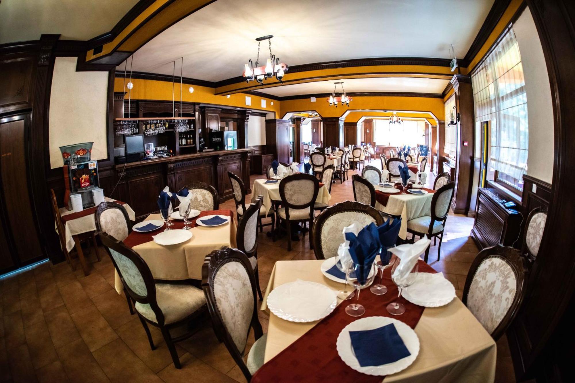 Hotel Trei Brazi Baile Olanesti Exterior photo